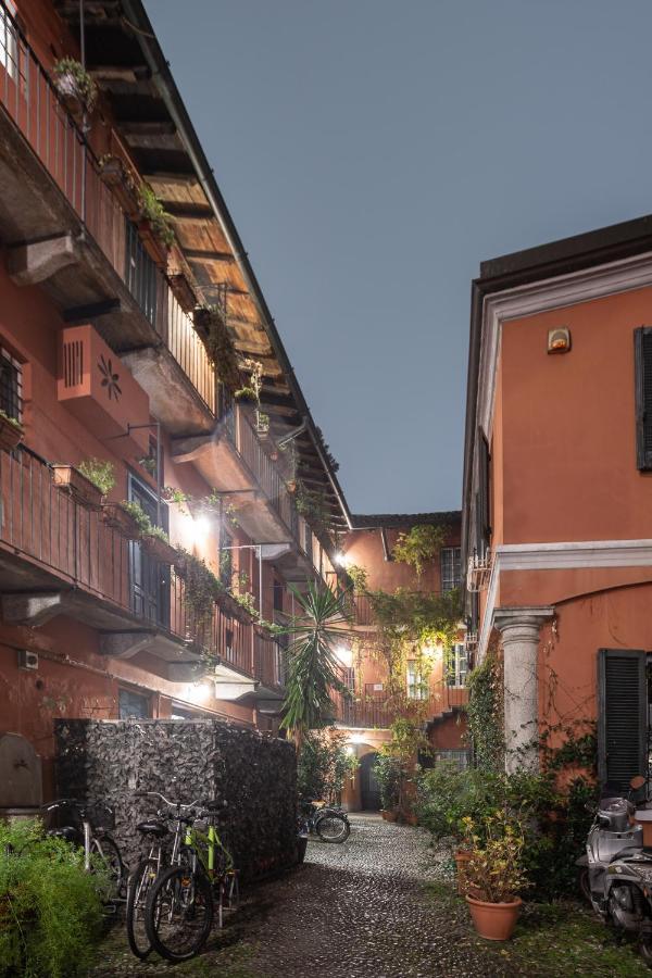 Suite Alzaia By Icasamia It Milan Bagian luar foto